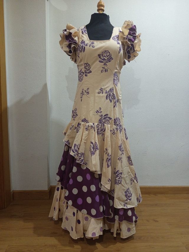 Vestido Flamenca Beige y Morado
