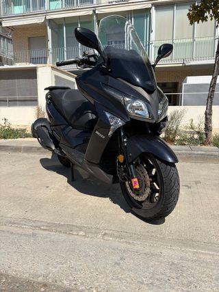 Kymco Grand Dink 300