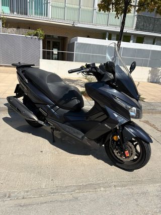 Kymco Grand Dink 300
