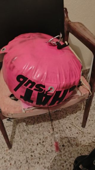 Boya de buceo rosa