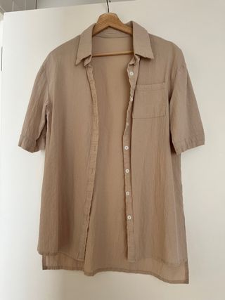 Camisa beige manga corta