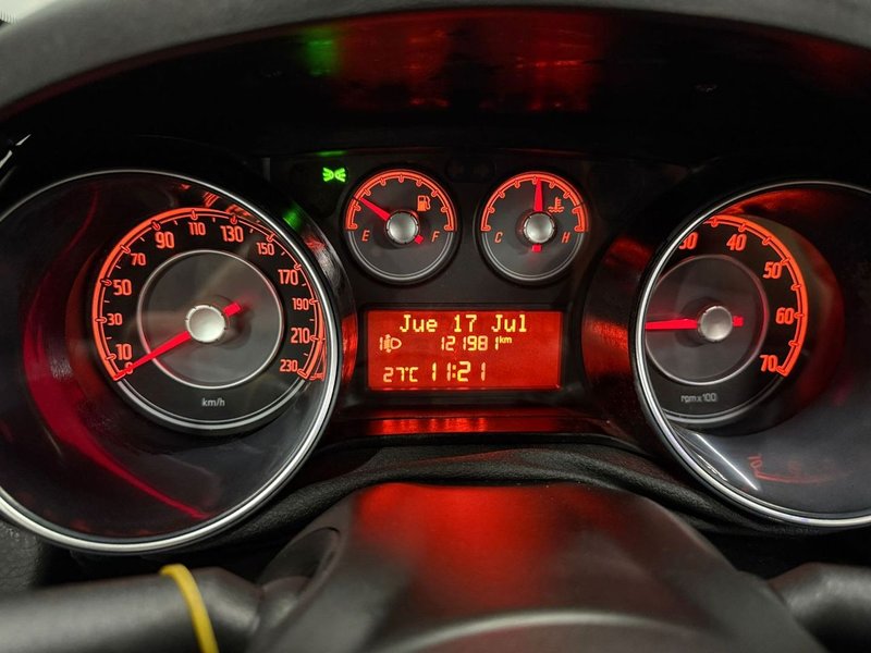 Fiat Punto 2010, foto 12