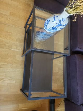 Mesa auxiliar Ikea cristal y metal