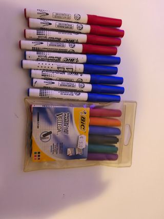 Pizarra blanca Magnética 60x90 + rotuladores