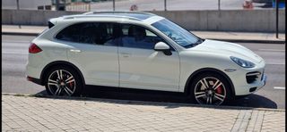 Porsche Cayenne 2011