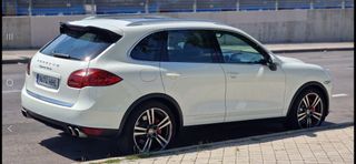 Porsche Cayenne 2011