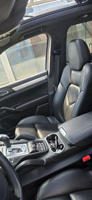 Porsche Cayenne 2011
