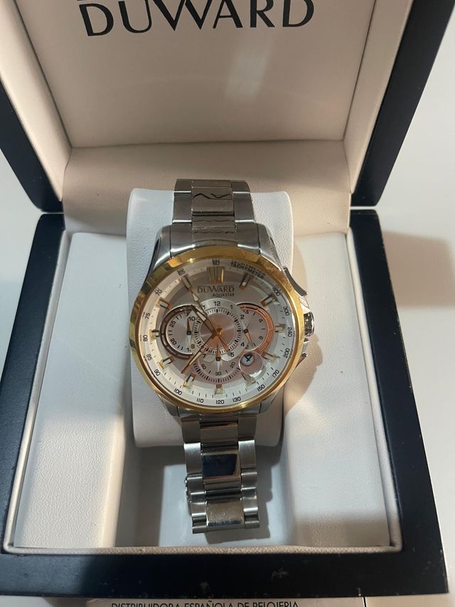 Reloj Duward Caballero Acero Dorado