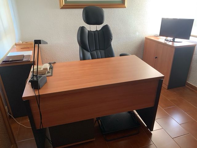 Conjunto muebles despacho madera