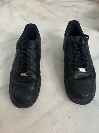 Nike Air Force 1 Negras