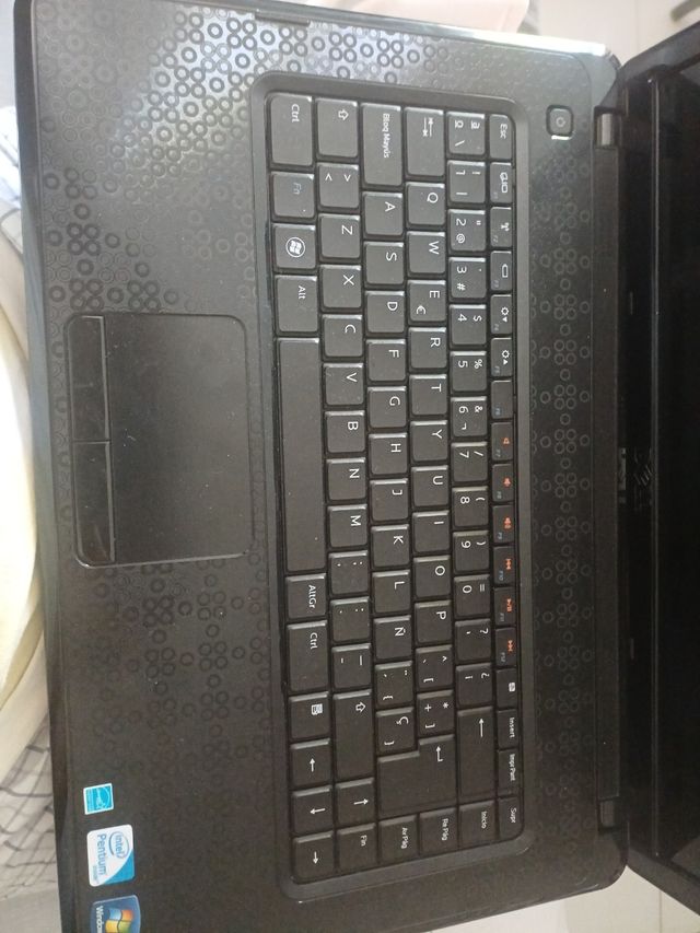 Portátil Dell Negro ¡¡FUNCIONA!! CON CARGADOR