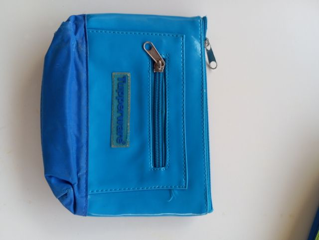 Borsello Tupperware donna cosmetici