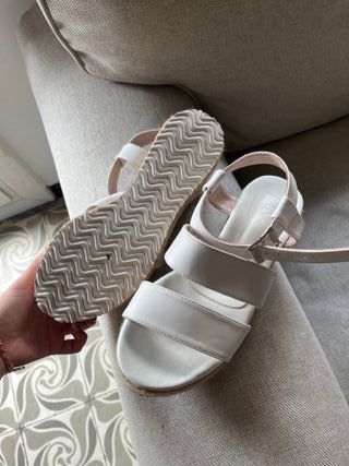 Sandalias de plataforma blancas