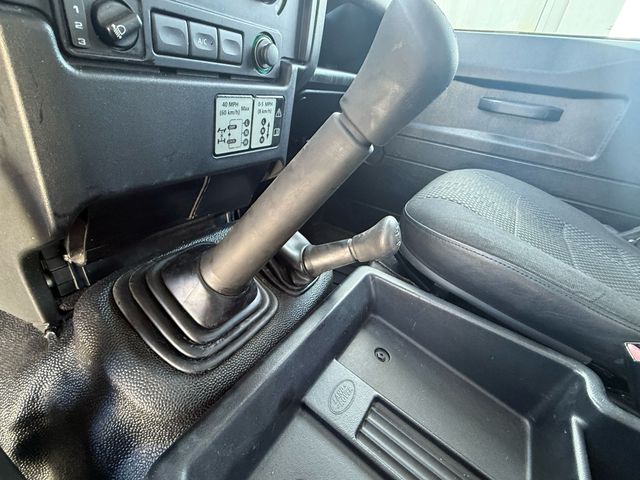 Land Rover Defender 2014