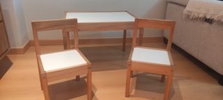 Mesa y 2 Sillas Infantiles Pino/Blanco