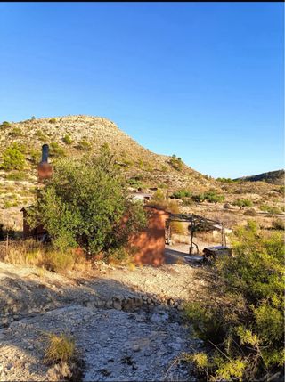 Casa de campo con terreno de 2,2 hectáreas