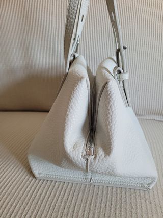 Bolso de hombro blanco