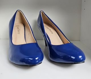 Zapatos de tacón azul charol Lady Pretty