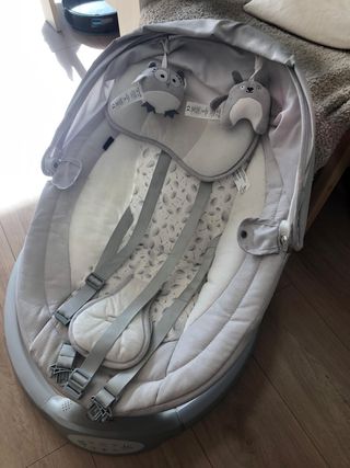 Mecedora Momi Kenani para bebé