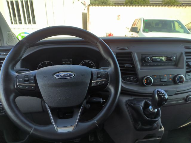 Ford Transit Custom 2020 6 plazas