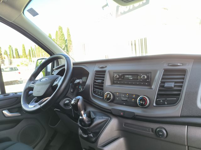 Ford Transit Custom 2020 6 plazas