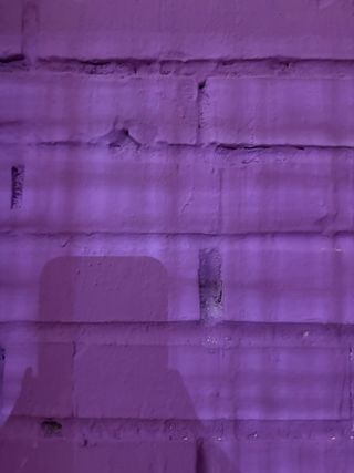 Pintura para pared morada