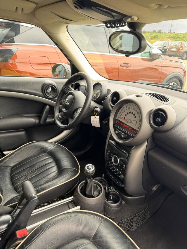 MINI Countryman 2012