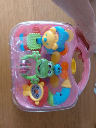 Set di giochi e sonagli per bambini con valigetta