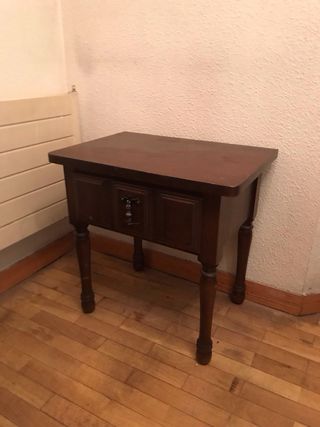 Cama Castellana 90 con Colchón y Mesita