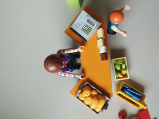 Playmobil 4327 Cantina colegio con Vendedor y niño