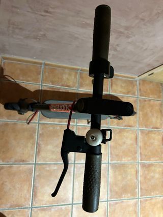 Patinete Eléctrico Xiaomi con su caja.