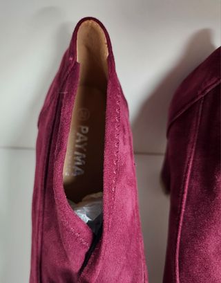 Zapatos de tacón burdeos