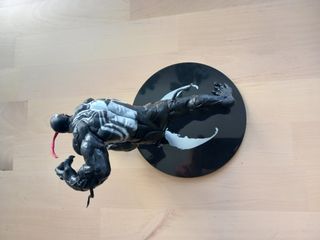 Figura Venom Marvel