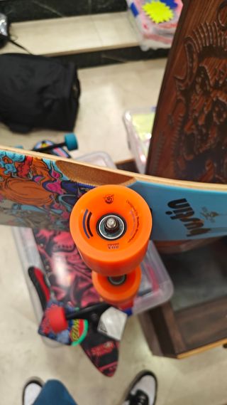 Cruiser longboard Bustin