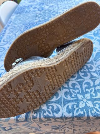 Alpargatas Jimmy Choo con pedrería