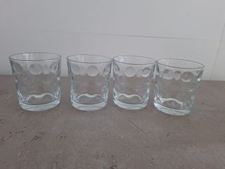 4 vasos de agua