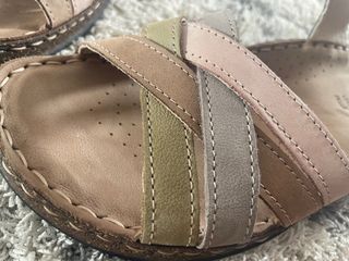 Sandalias de tiras cruzadas