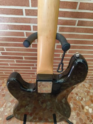 Bajo Eléctrico Pasivo Caliber Negro