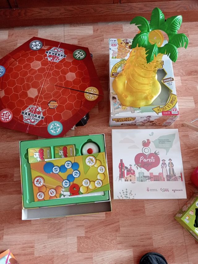 Lote de juegos de mesa variados