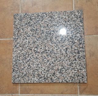 Plaquetas Granito Rosa Porriño 40x40x1cm (40 unid)