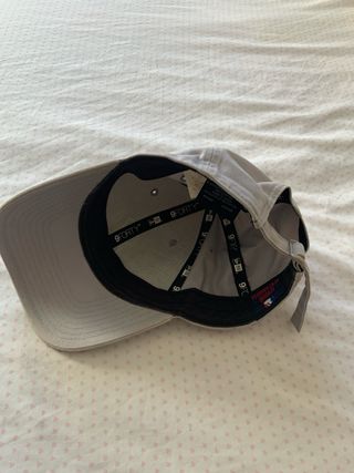 Gorra New Era Gris