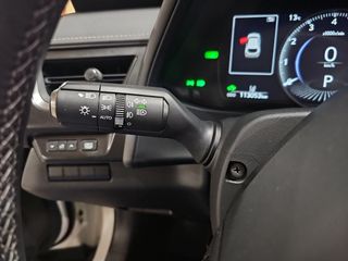 Lexus UX 2.0 250h Business