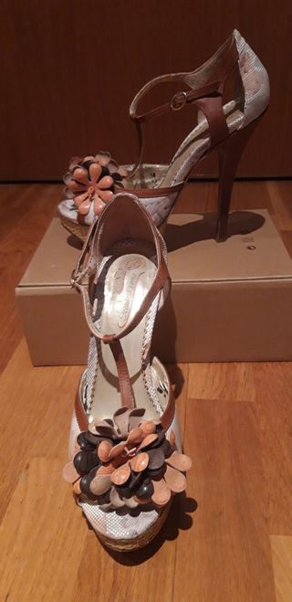 Zapatos Poetic Licence Talla 40