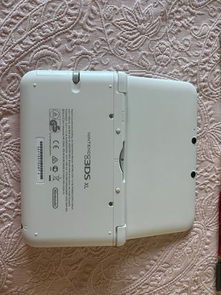 Nintendo 3DS XL Blanca + 9 Juegos y Accesorios