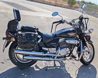 Hyosung Aquila 125GV Moto