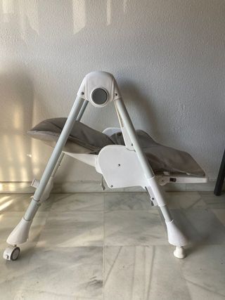 Trona para bebé color gris