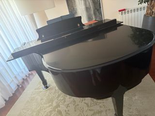 Piano de cola Samick