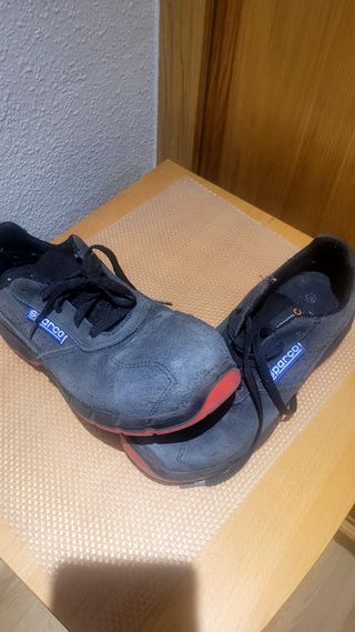 Zapatos de seguridad Sparco 
Urge