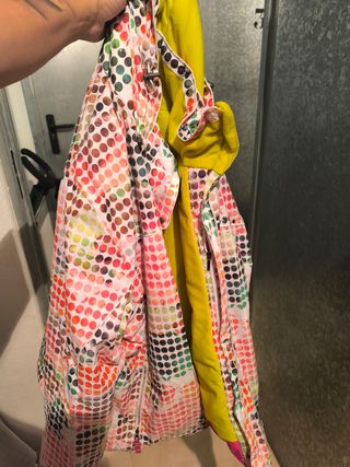 Chaqueta de esquí con estampado de puntos