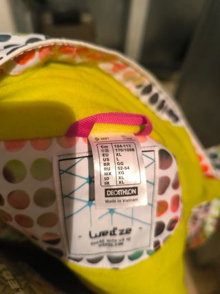 Chaqueta de esquí con estampado de puntos